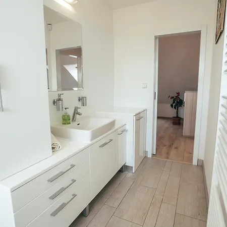 Apartament Zvonarska